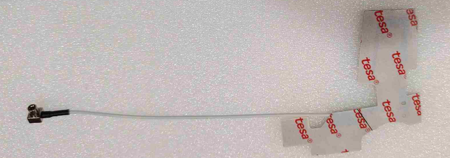 YC.DZ.AA000404-4G Antenna (Left)