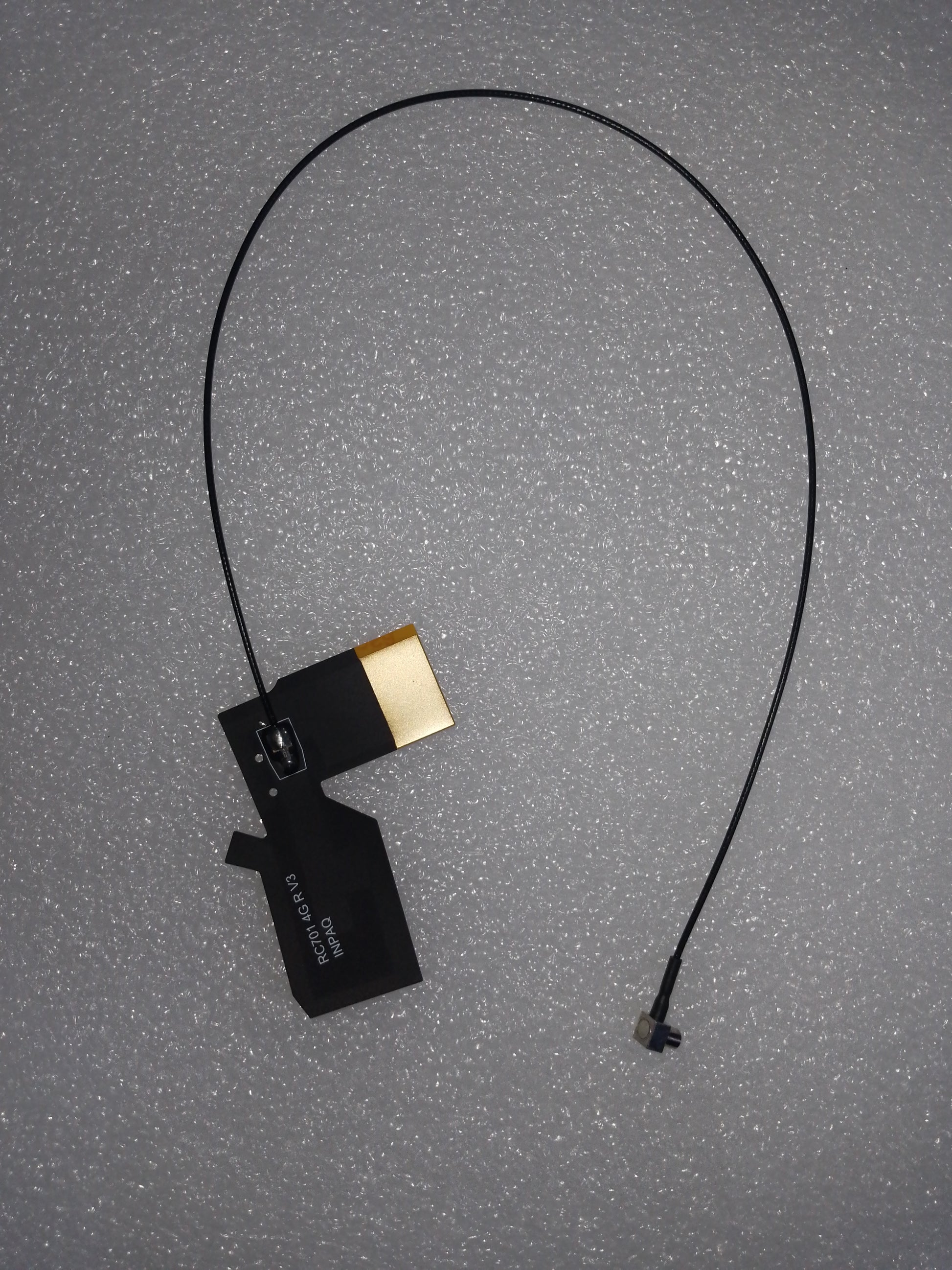 YC.DZ.AA000403-4G Antenna (Right)