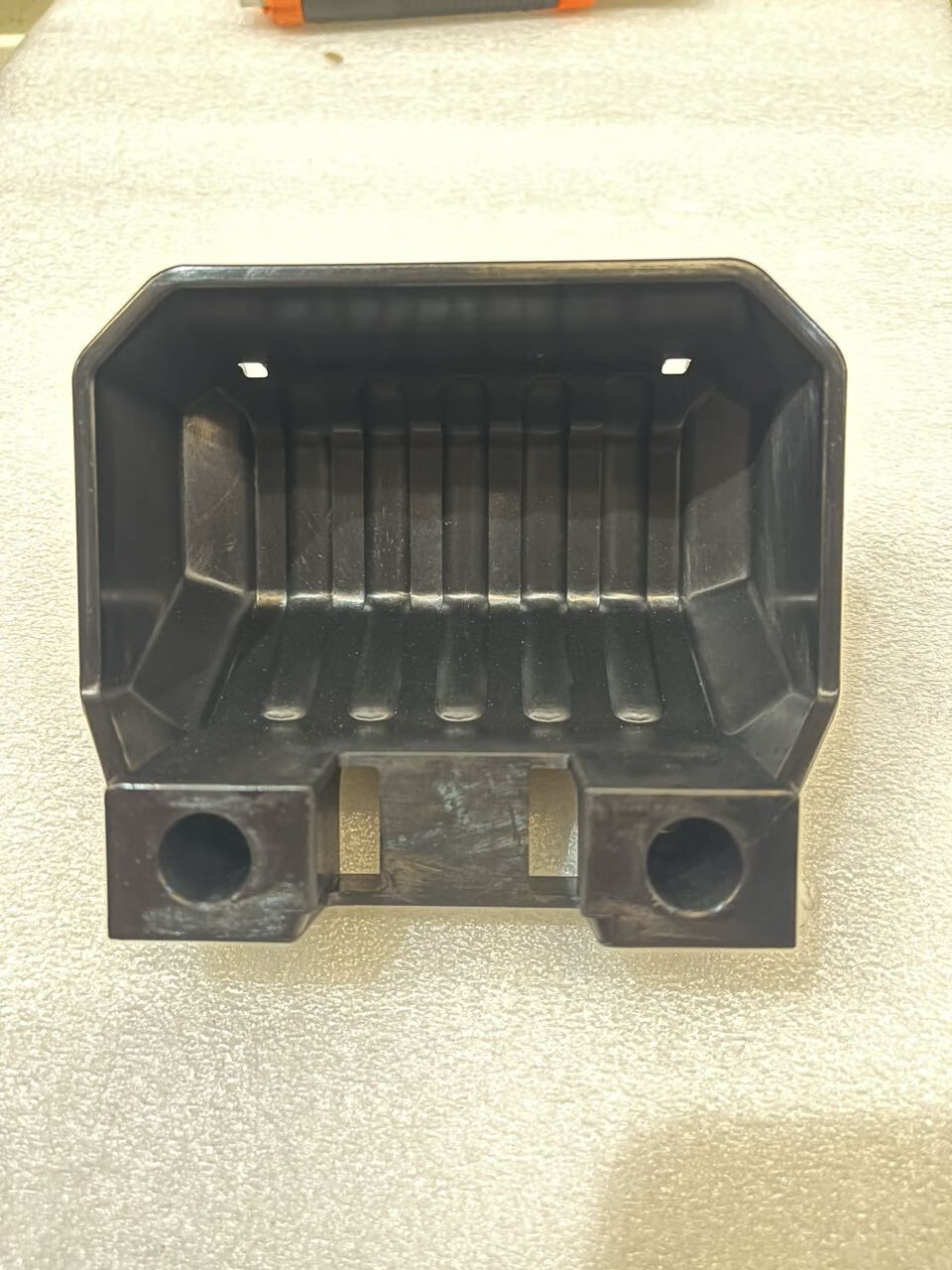 YC.DZ.GR000571-D12500iE - Power Plug Fixing Block (ZS)