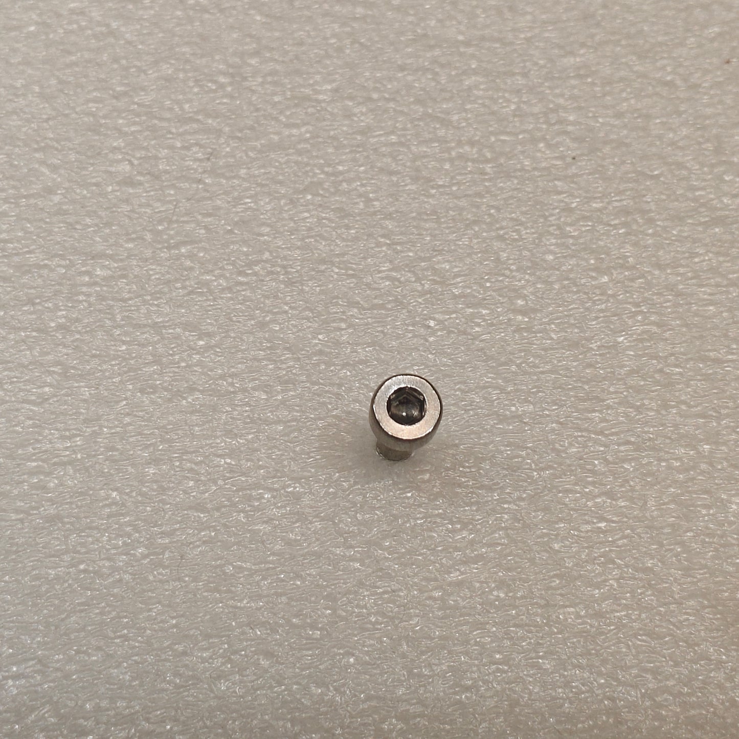 Screw (M40-HC02000100-072040-5103-Y)