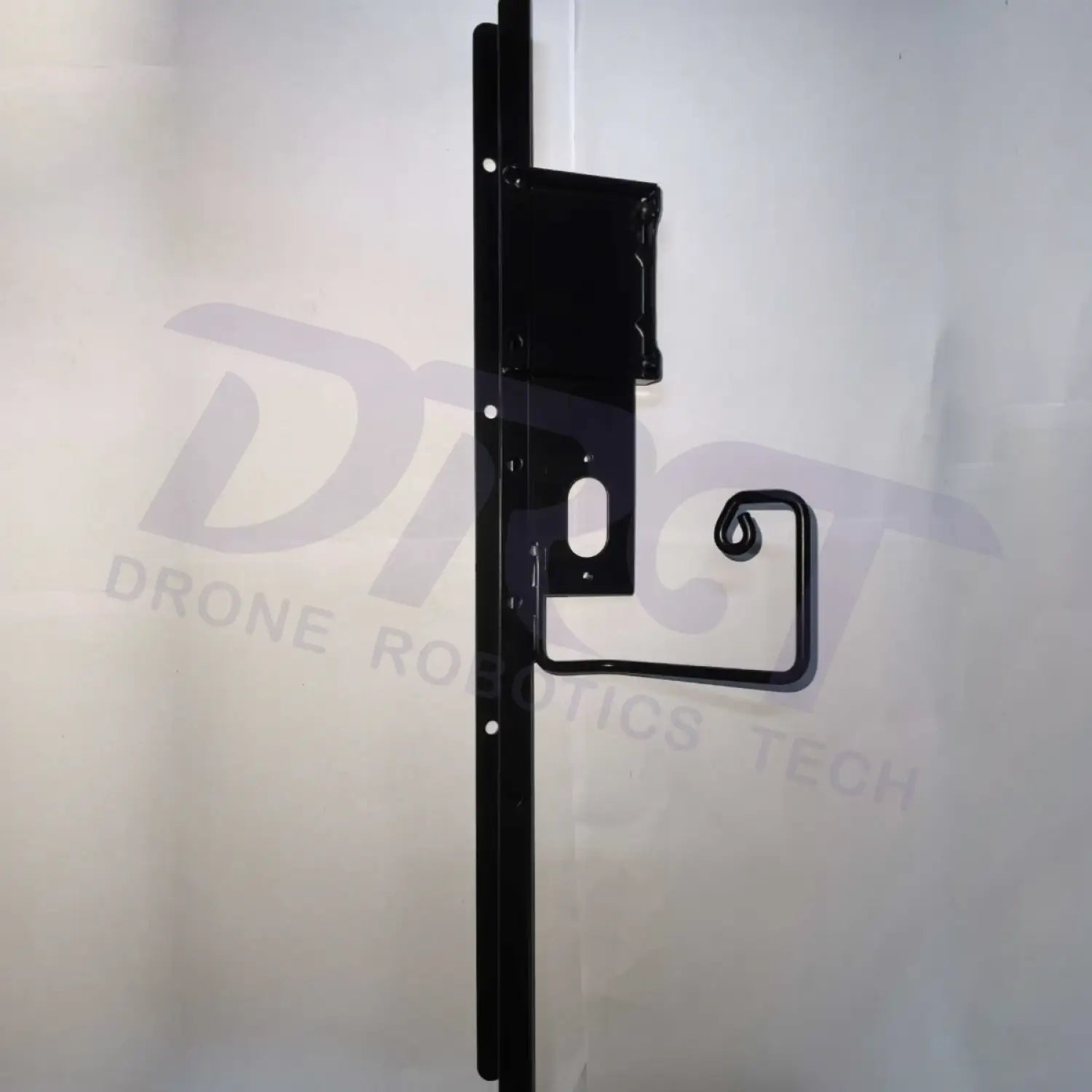 D14000iE-Controller Mounting Lower Bracket