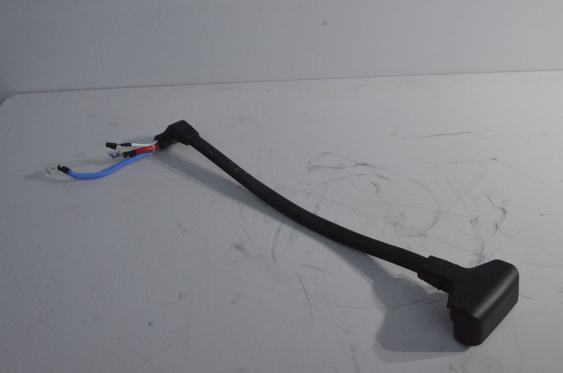 D9000i Generator Battery Charging Cable B