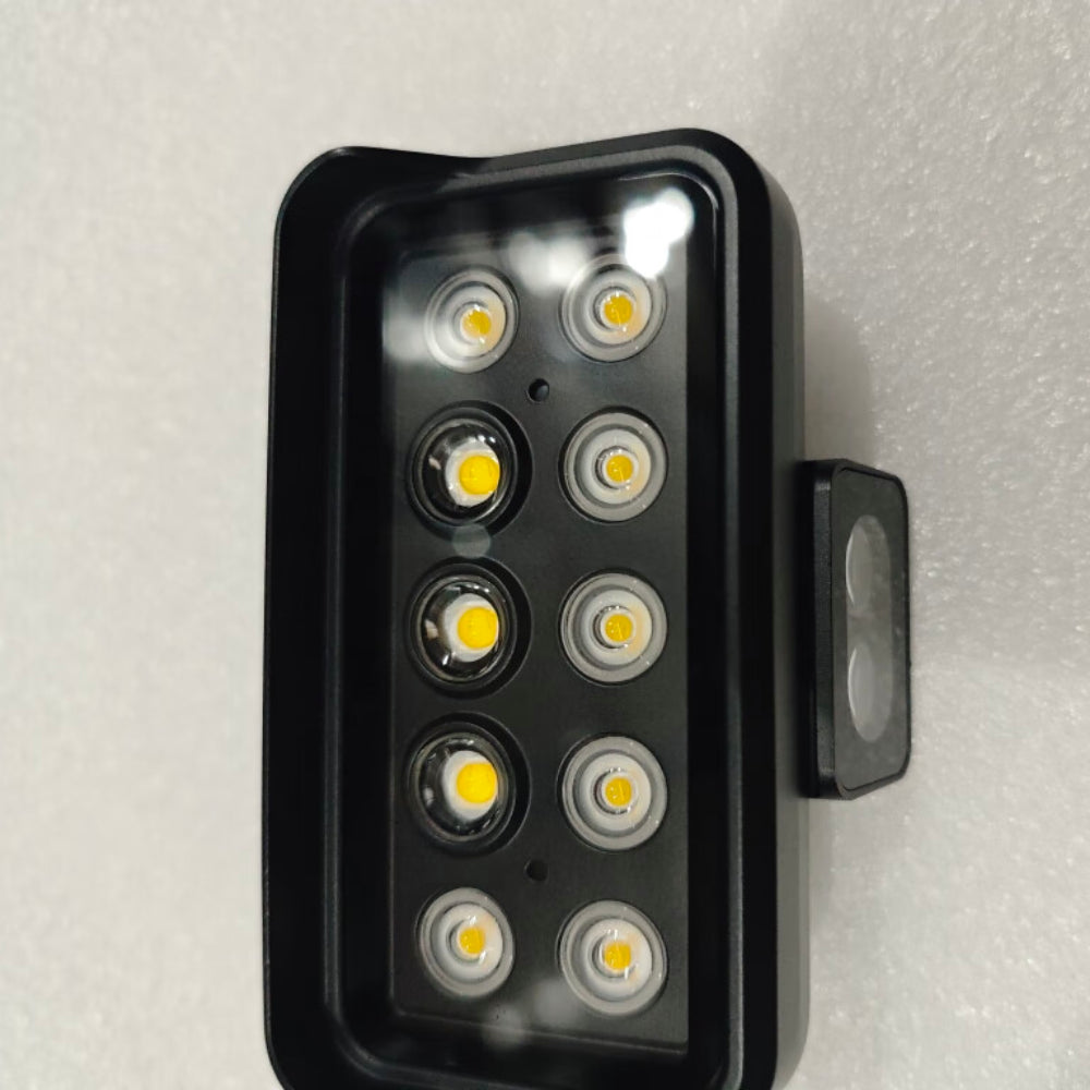 BC.AG.SS001020-Spotlight