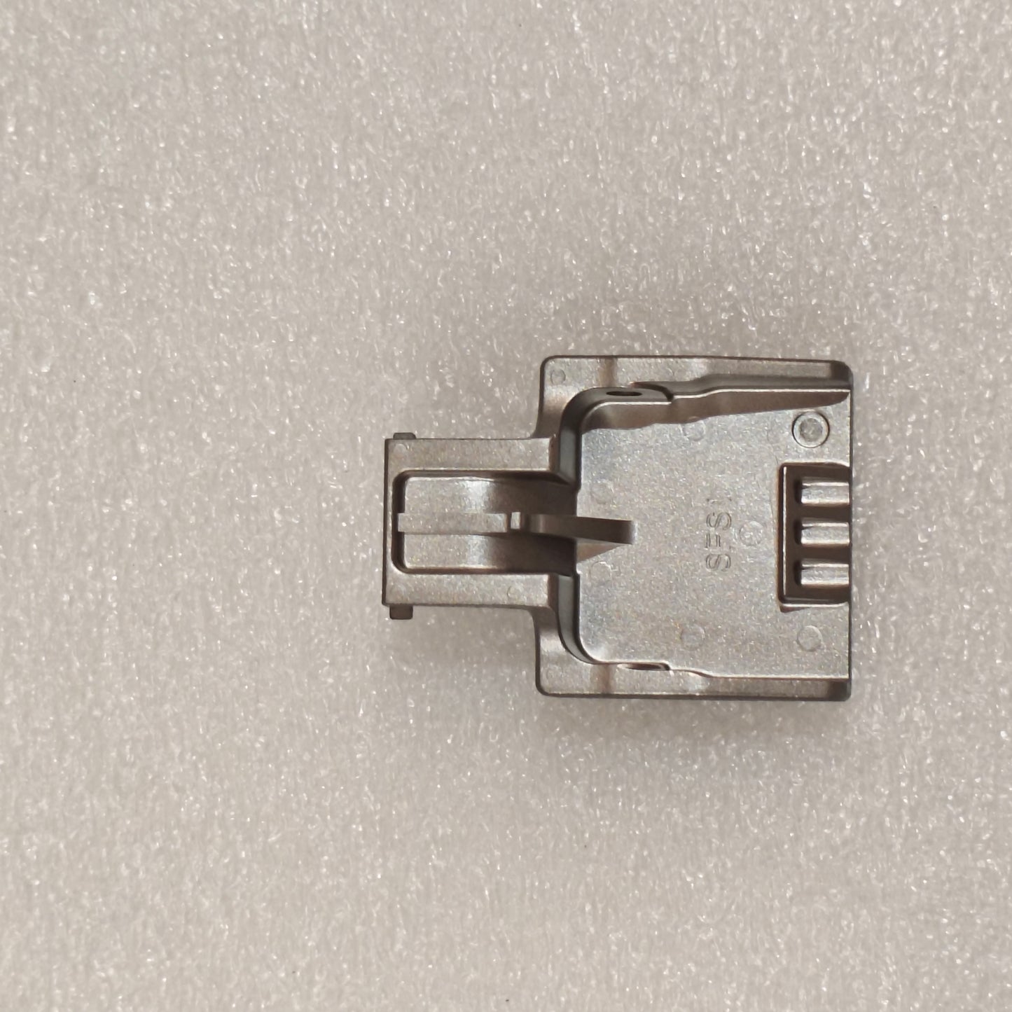 YC.JG.FM000170-Battery Buckle