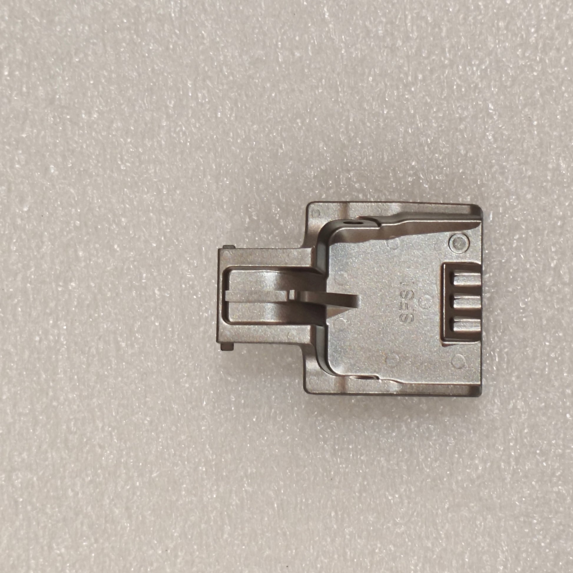 YC.JG.FM000170-Battery Buckle