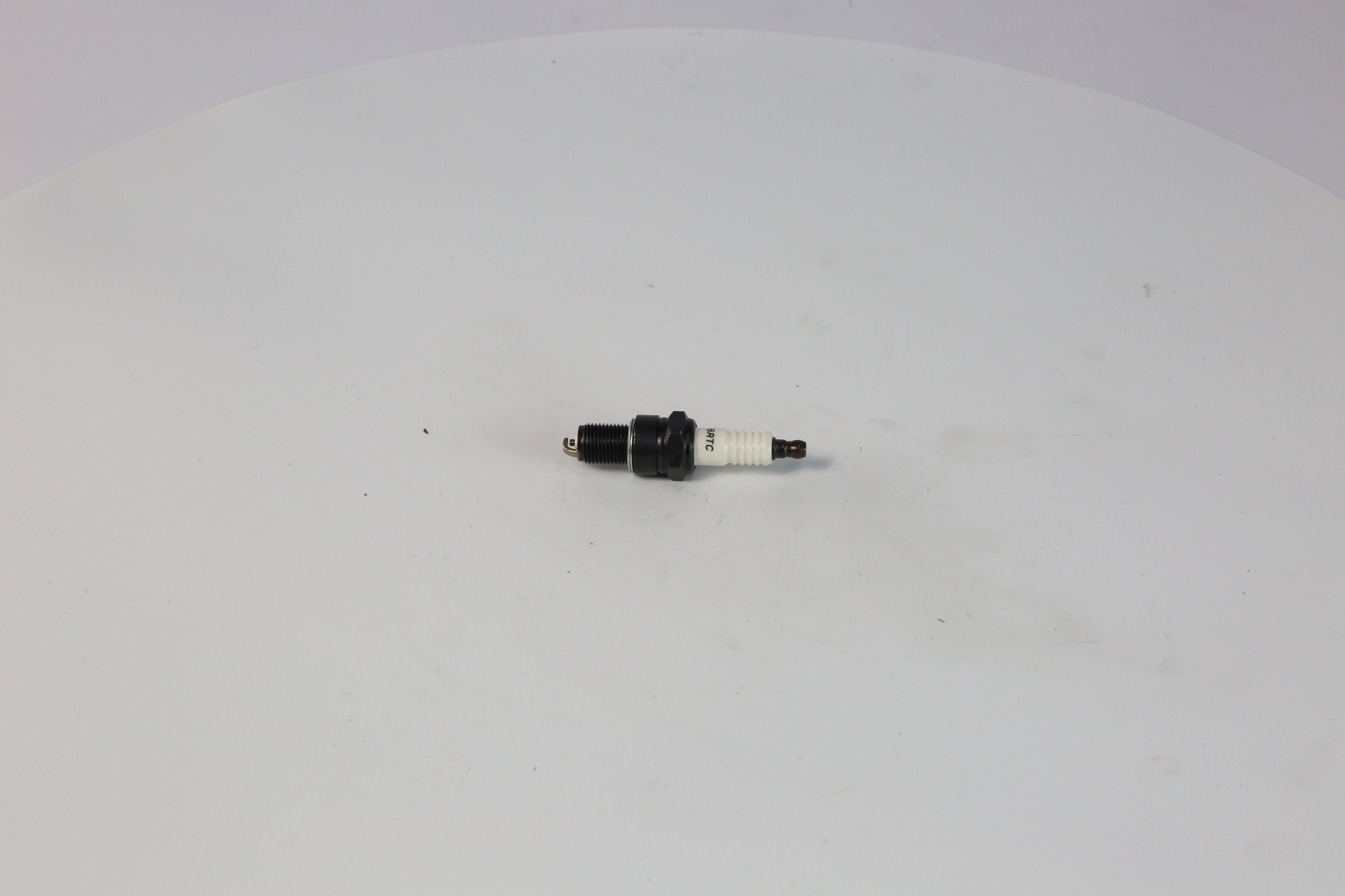 D12000i - Spark Plug (ZS)