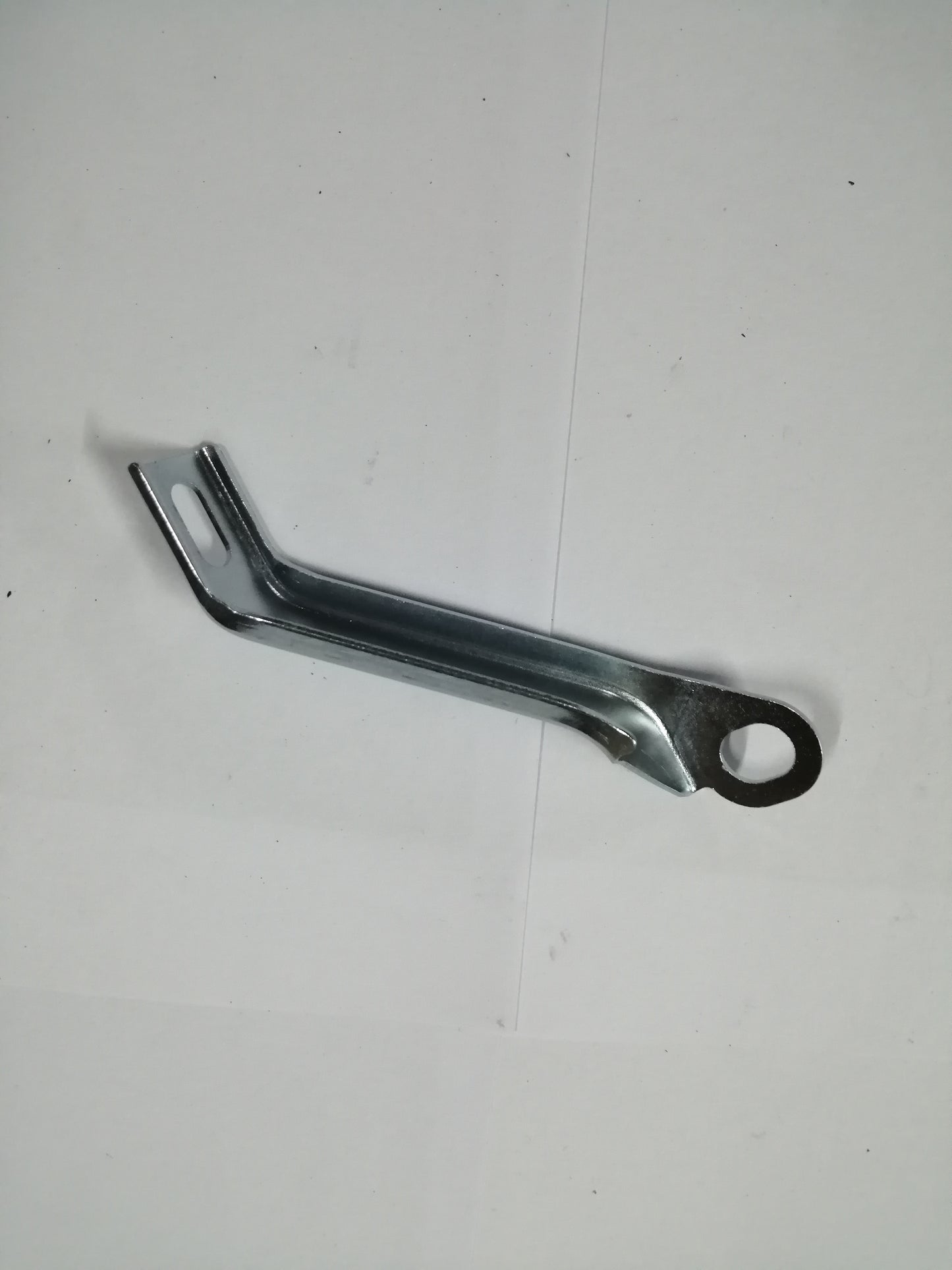 YC.DZ.GR000708-D14000iE- Air Filter Bracket (ZS)