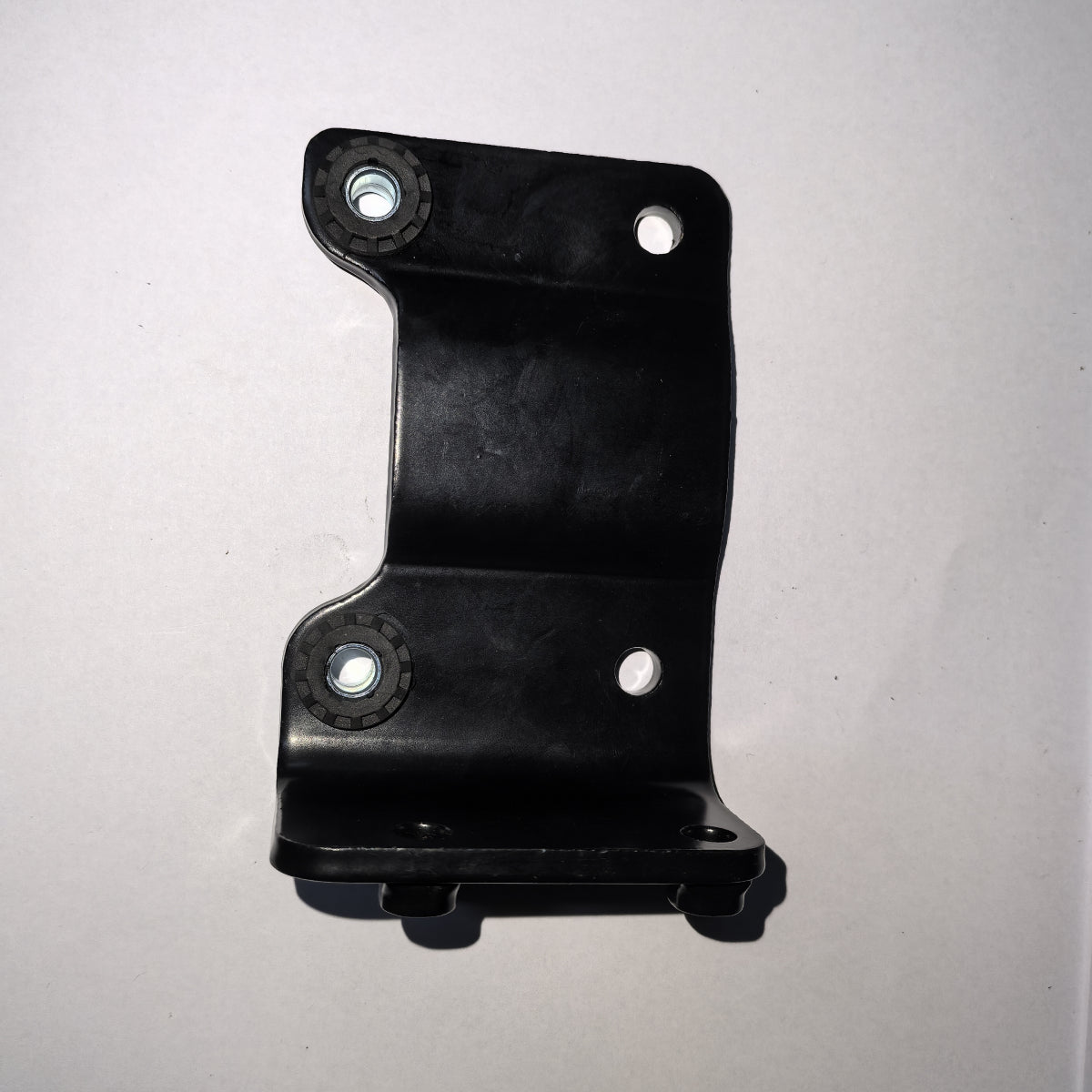 D14000iE - Air Filter Mounting Bracket (ZS)(Upgrade)