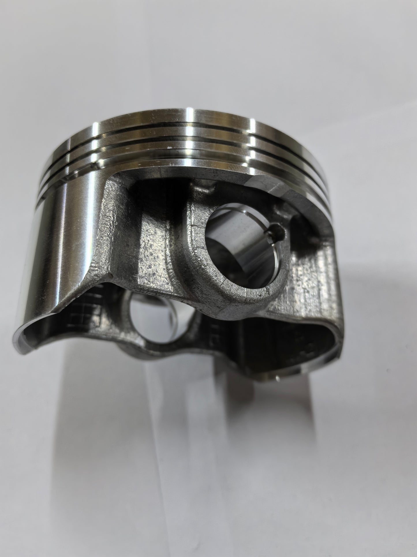 YC.DZ.GR000714-D14000iE- Piston (ZS)
