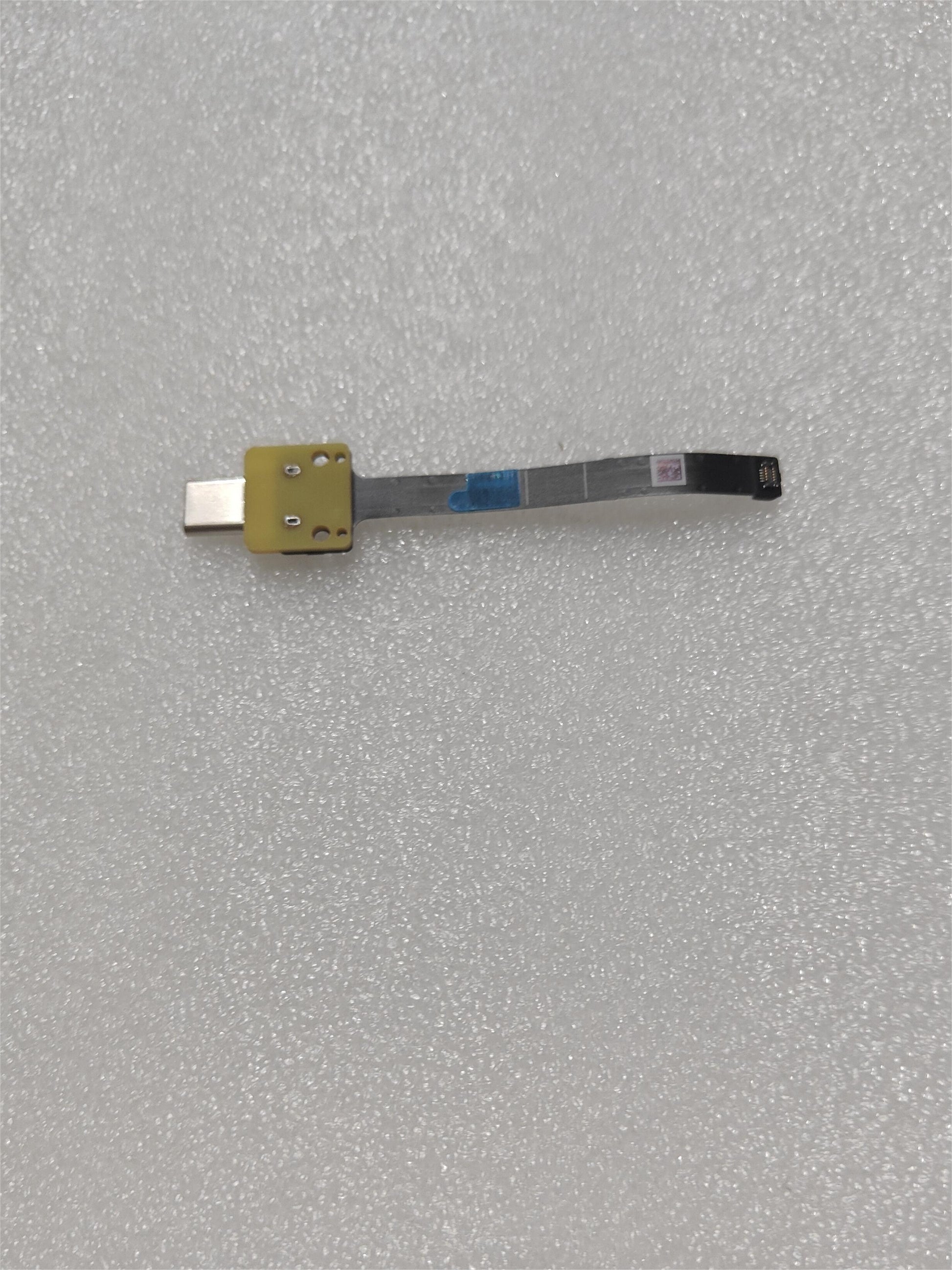 BC.RC.PP000062-Flexible Flat Cable Connecting 4G Dongle