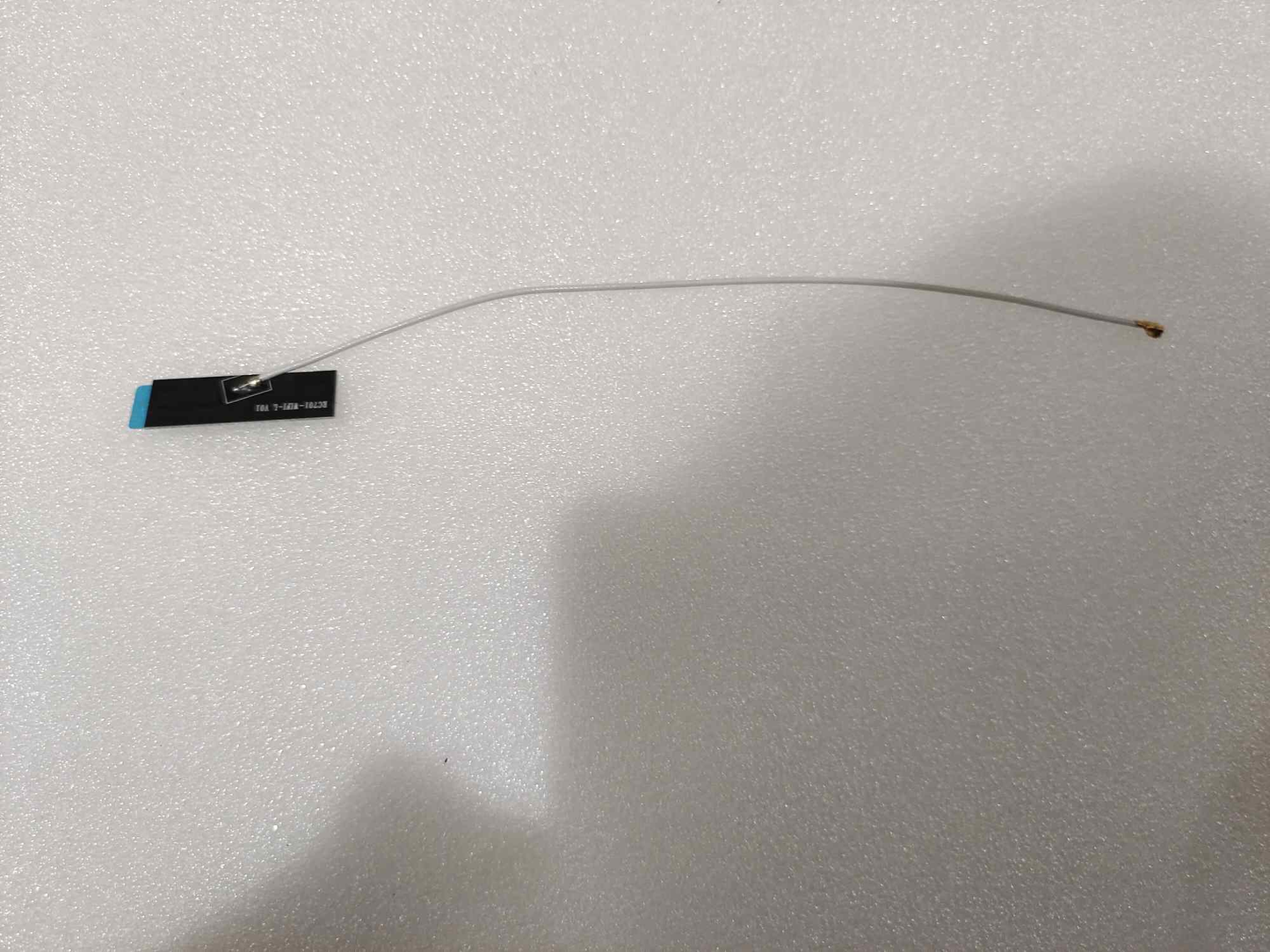 YC.DZ.AA000422-Internal Wi-Fi Antenna (Left)