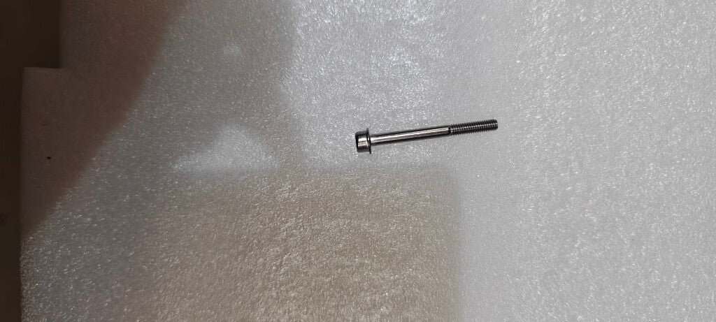 Screw M40-HC04000140-070040-5103-Y