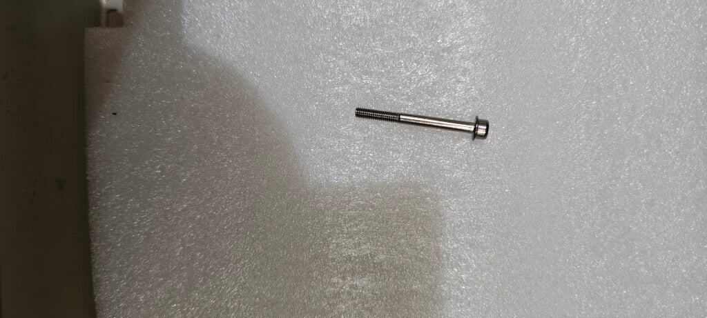 Screw M40-HC04000140-070040-5103-Y