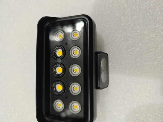 BC.AG.SS001020-spotlight