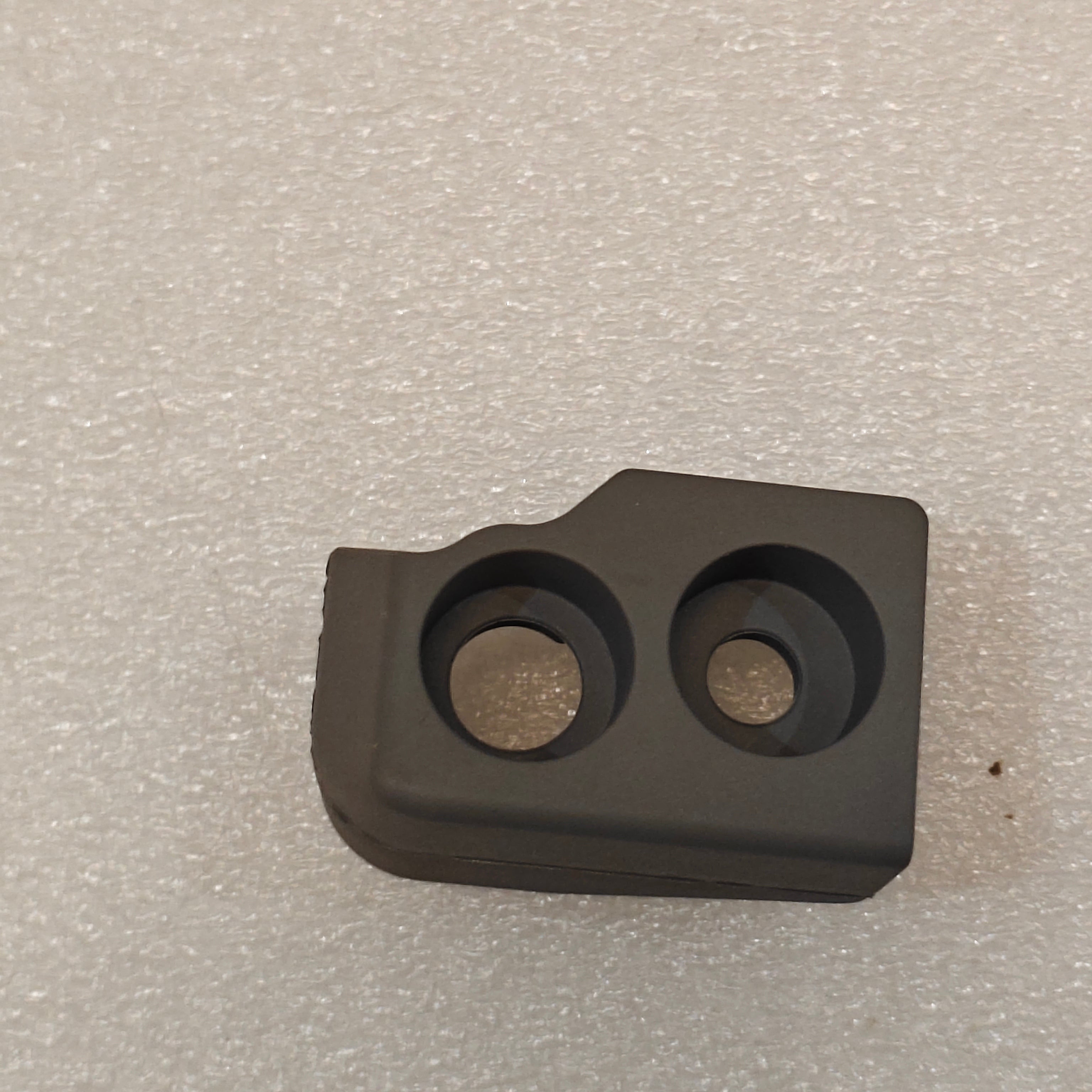 YC.JG.MY001924-T100 Battery Bottom Rubber Pad (A)