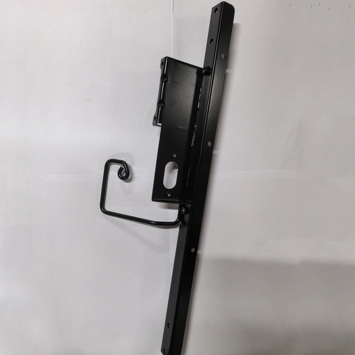 D14000iE-Controller Mounting Lower Bracket