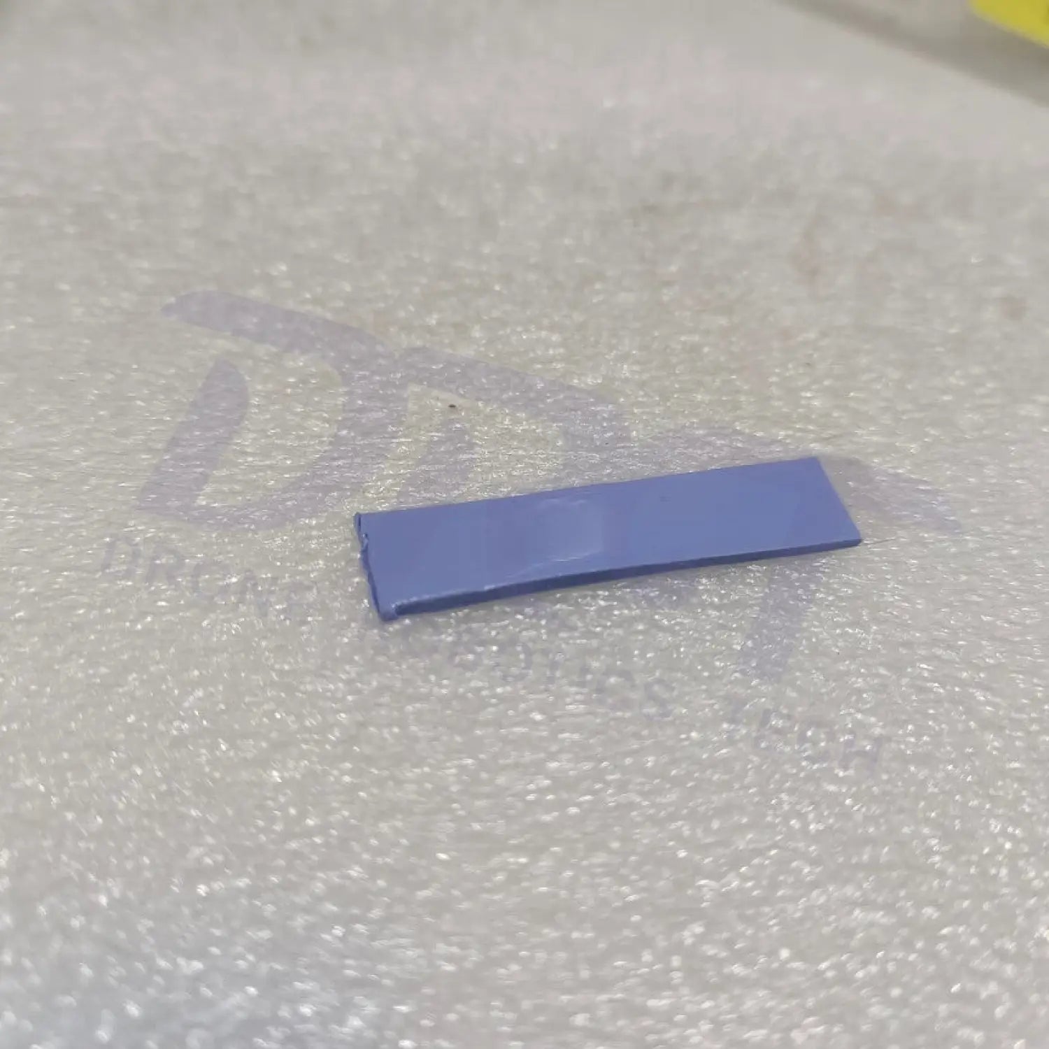 YC.JG.MQ003711-Thermal Conductive Pad (11×42 mm)